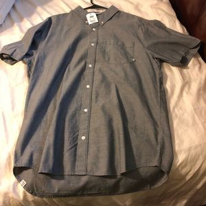 Vans short sleeve button up. Excellent condition!